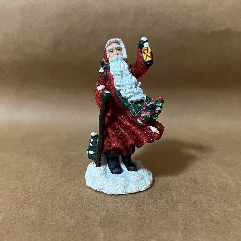 Pipka Midnight Visitor Santa Handcrafted Father Christmas Figurine Mini Collect
